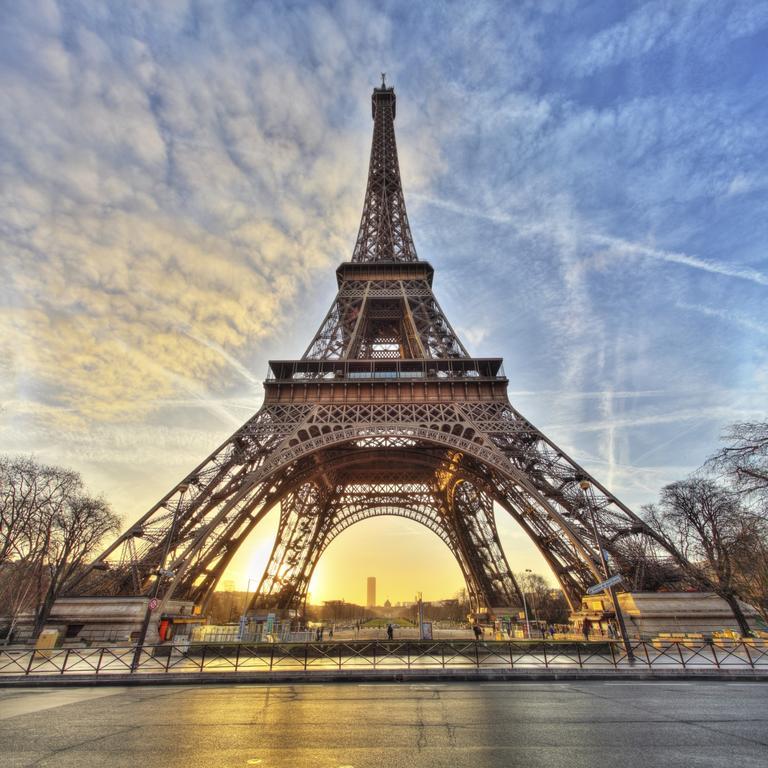 Апартаменти Eiffel Tower Champs De Mars Париж Екстер'єр фото